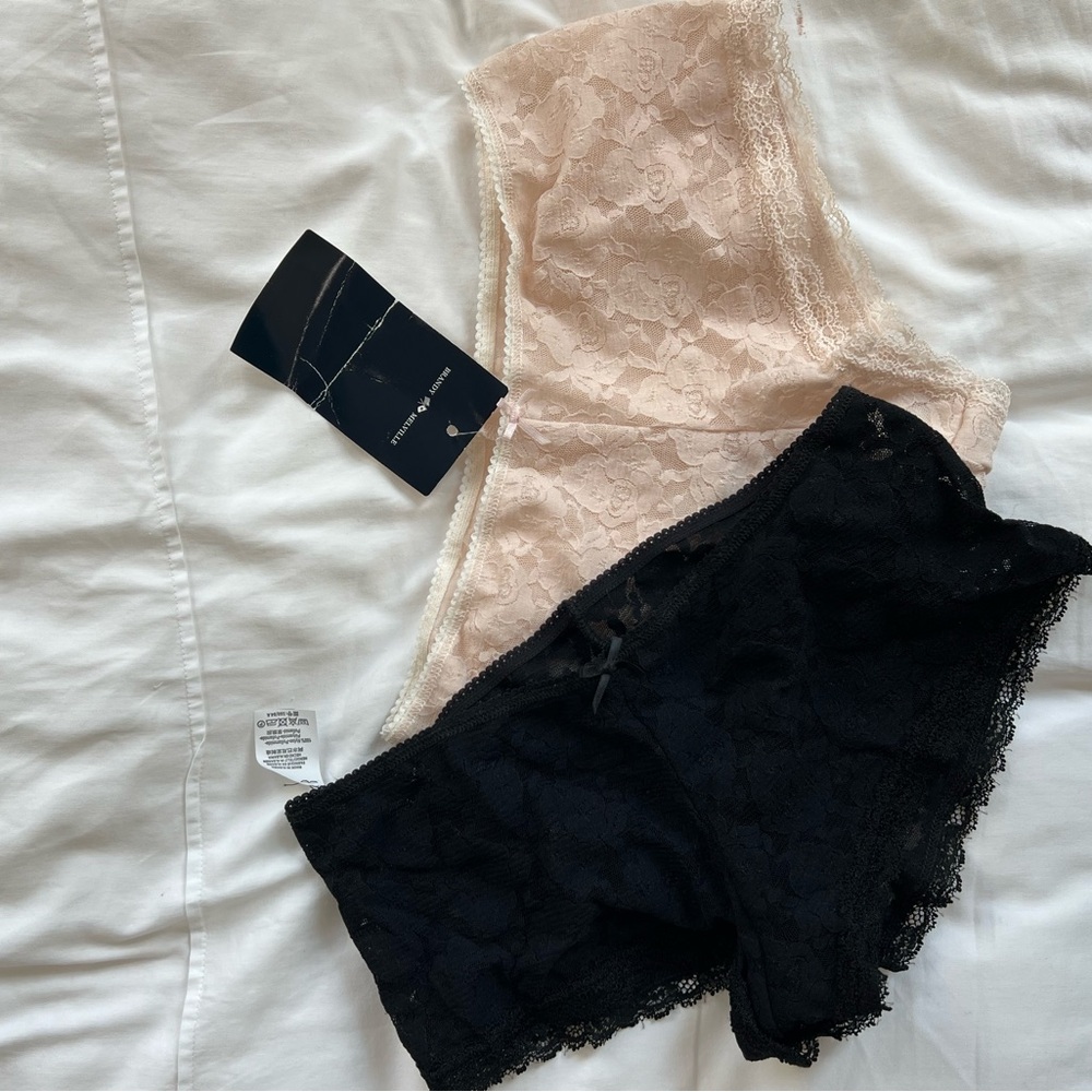 Brandy Melville black and pink lace boyshorts